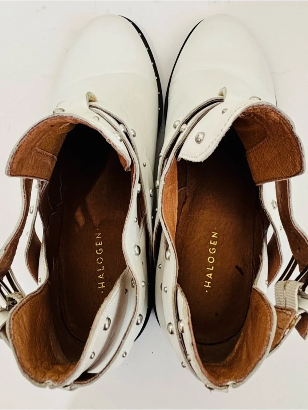 Halogen Hailey White Leather Silver Studded Cut Out Preppy Grunge Ankle Booties
